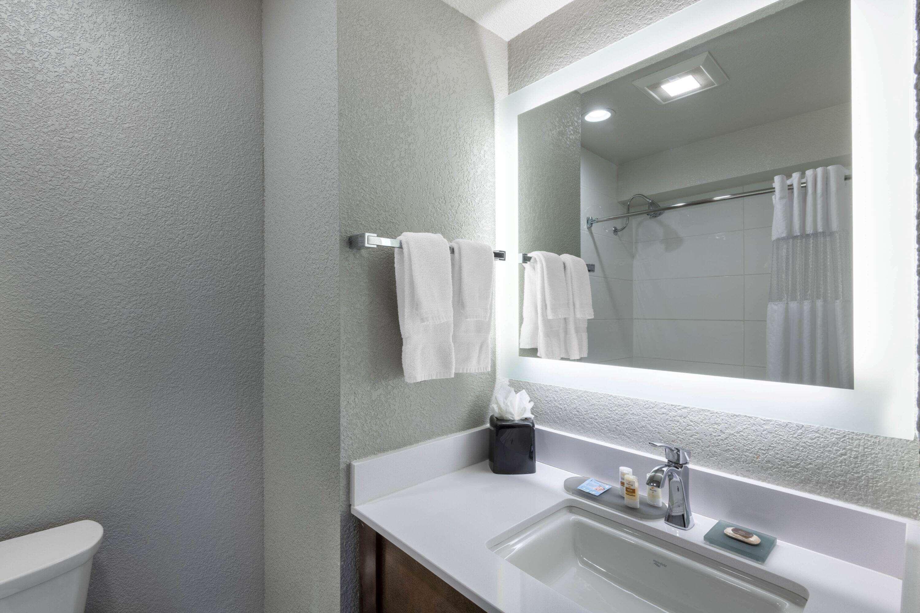 Готель La Quinta By Wyndham Anchorage Airport Екстер'єр фото