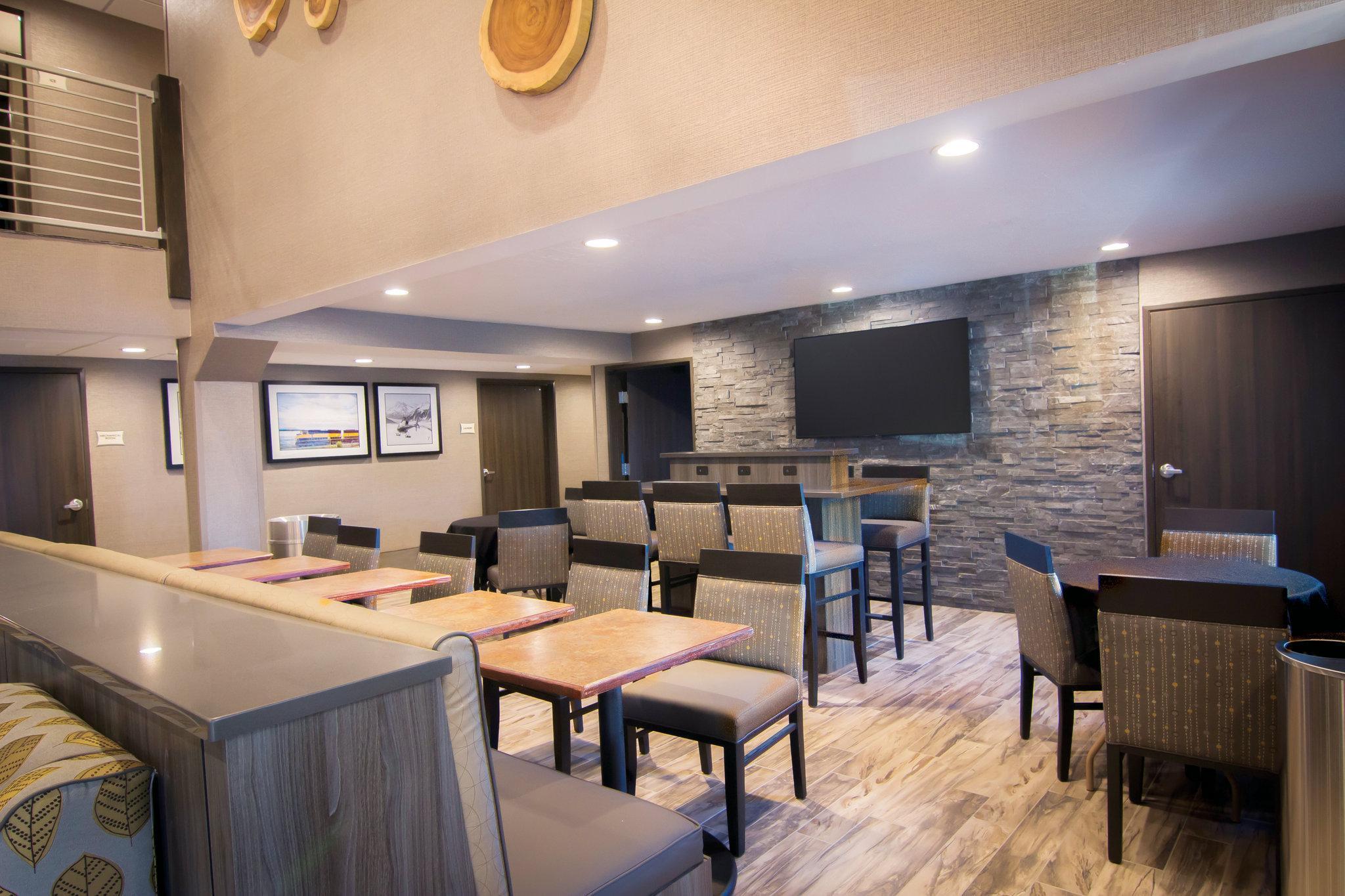 Готель La Quinta By Wyndham Anchorage Airport Екстер'єр фото