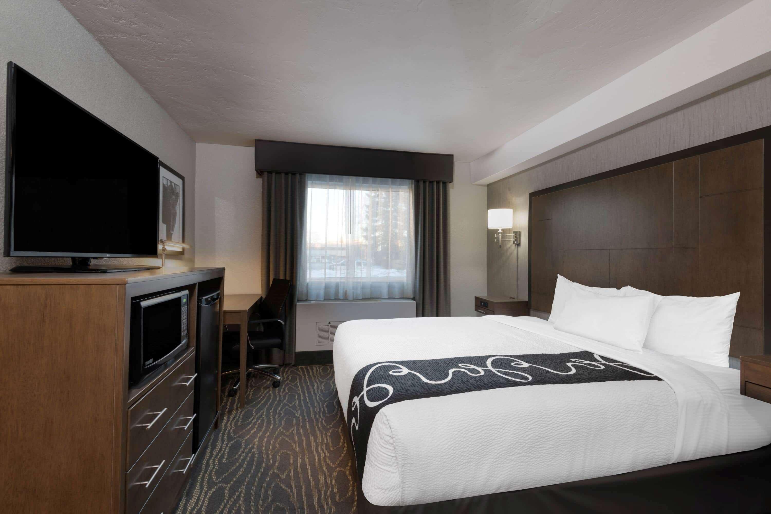 Готель La Quinta By Wyndham Anchorage Airport Екстер'єр фото
