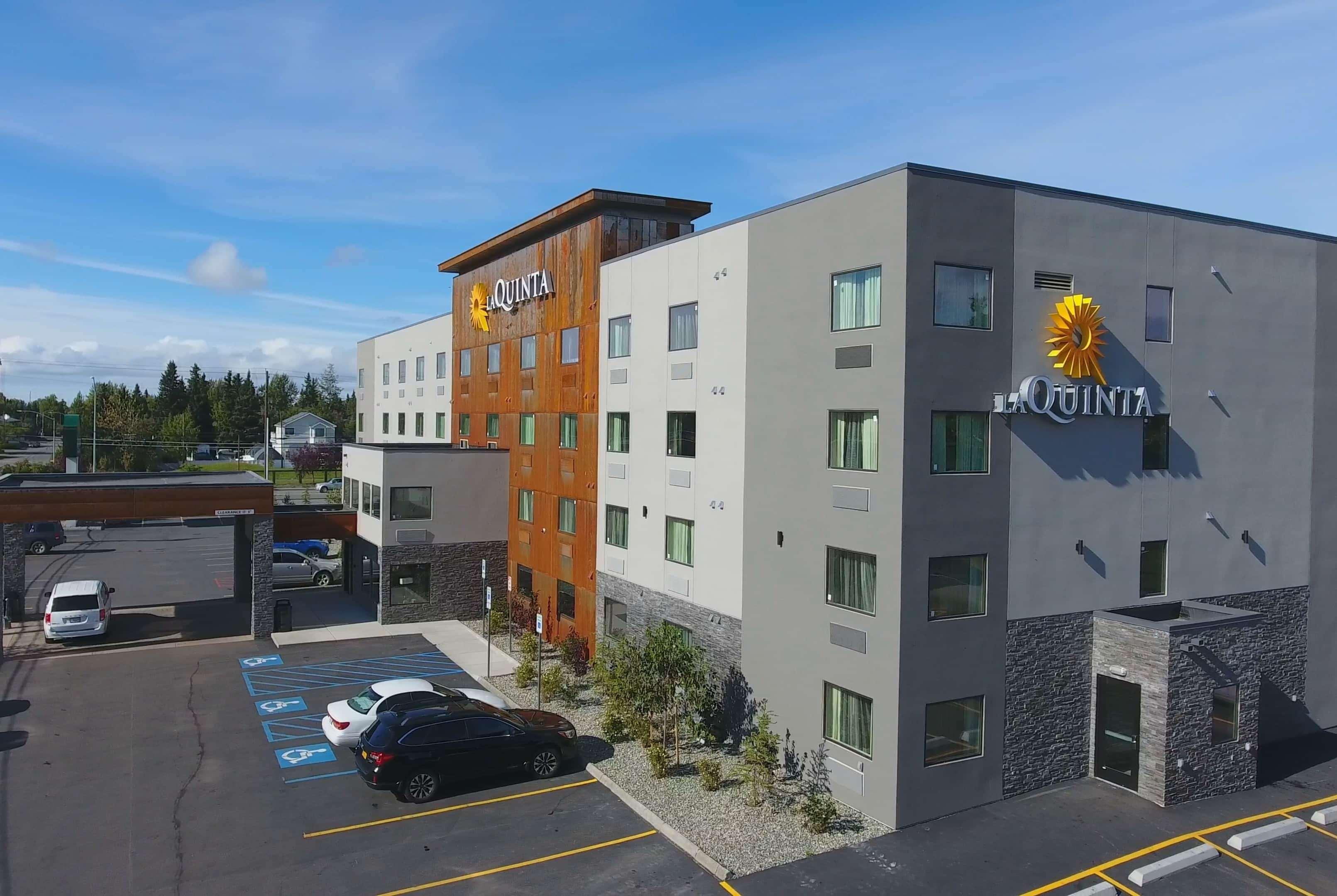 Готель La Quinta By Wyndham Anchorage Airport Екстер'єр фото