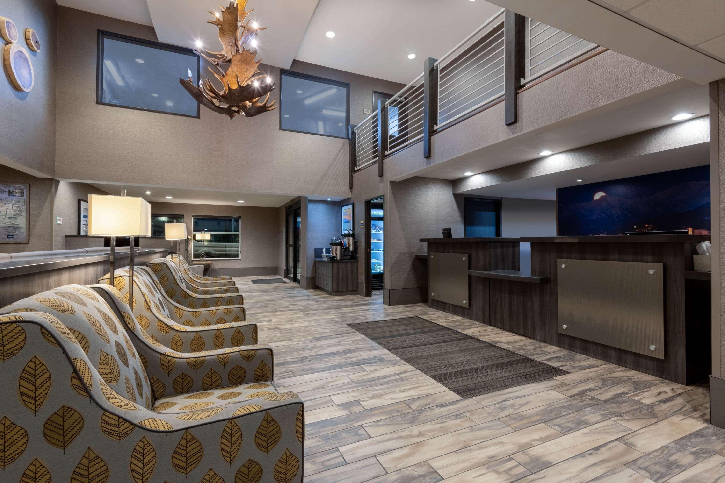 Готель La Quinta By Wyndham Anchorage Airport Екстер'єр фото